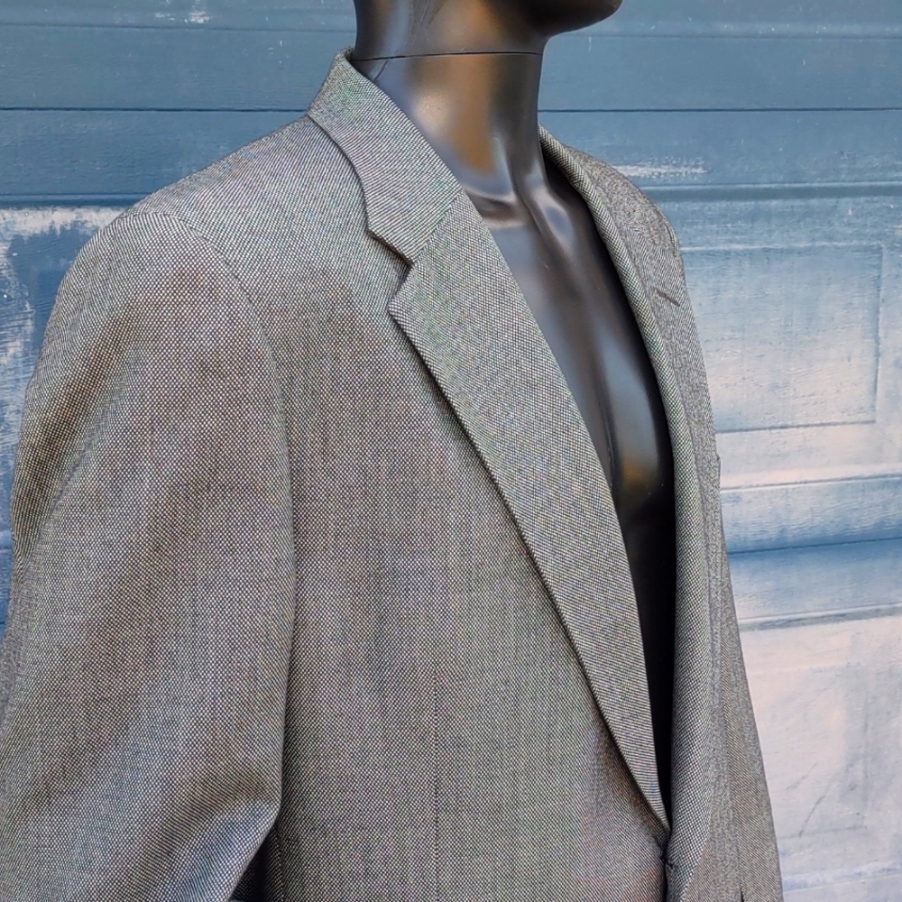 Burberry® Men's Pure Wool Snake Eye pure Wool Fabric Blazer - Picture 10 of 16